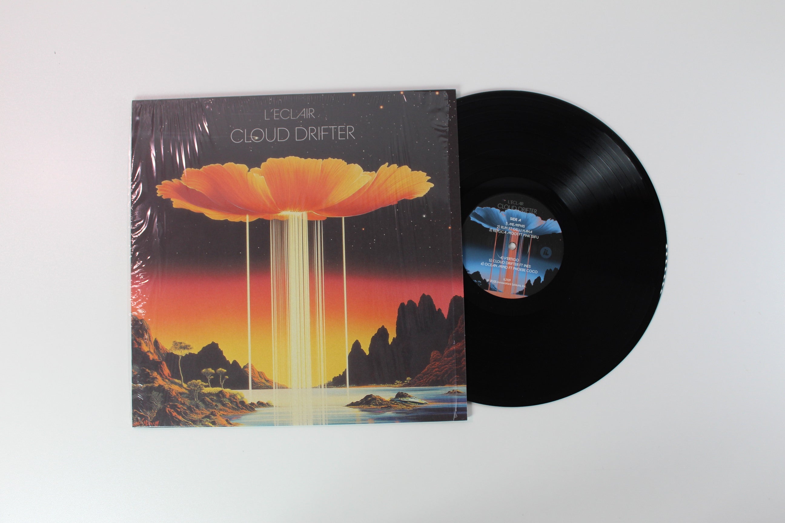 L'Eclair - Cloud Drifter on Innovative Leisure