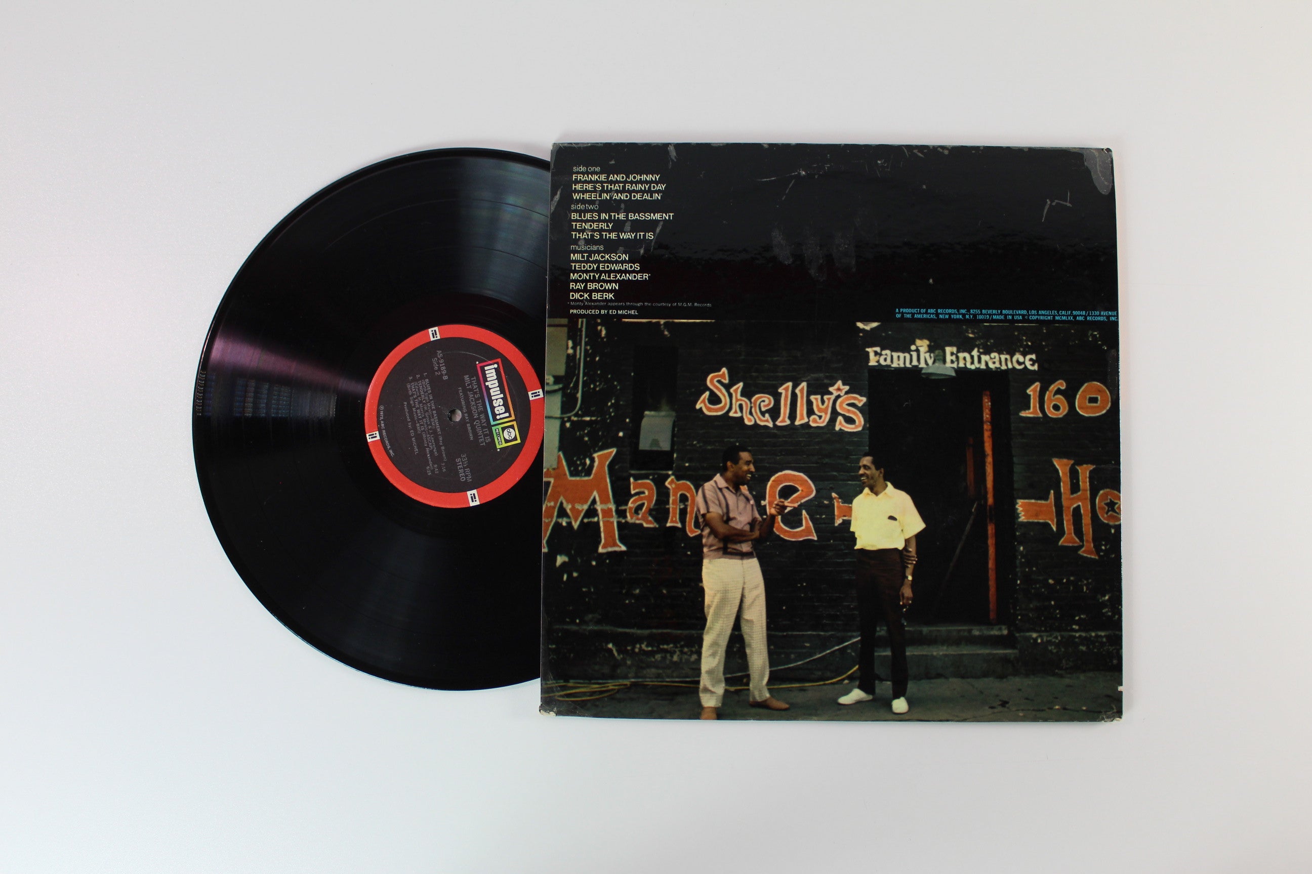 Milt Jackson Quintet - That's The Way It Is on Impulse! / ABC