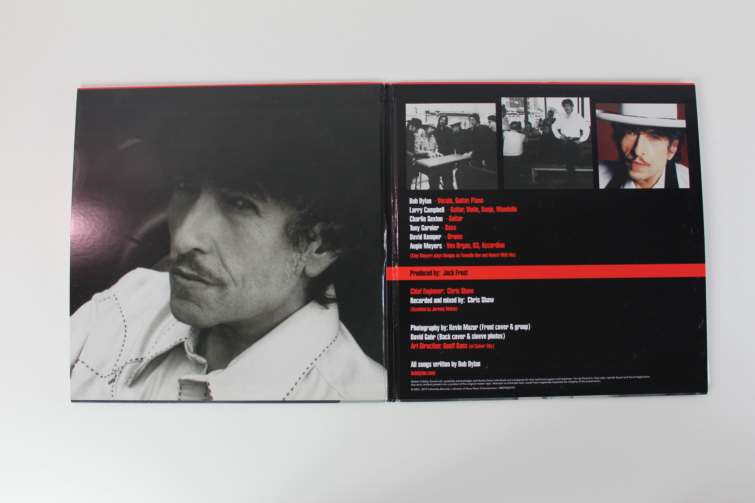 Bob Dylan - "Love And Theft" on Mobile Fidelity Sound Lab 2 X 12" 45 RPM Ltd Numbered Reissue