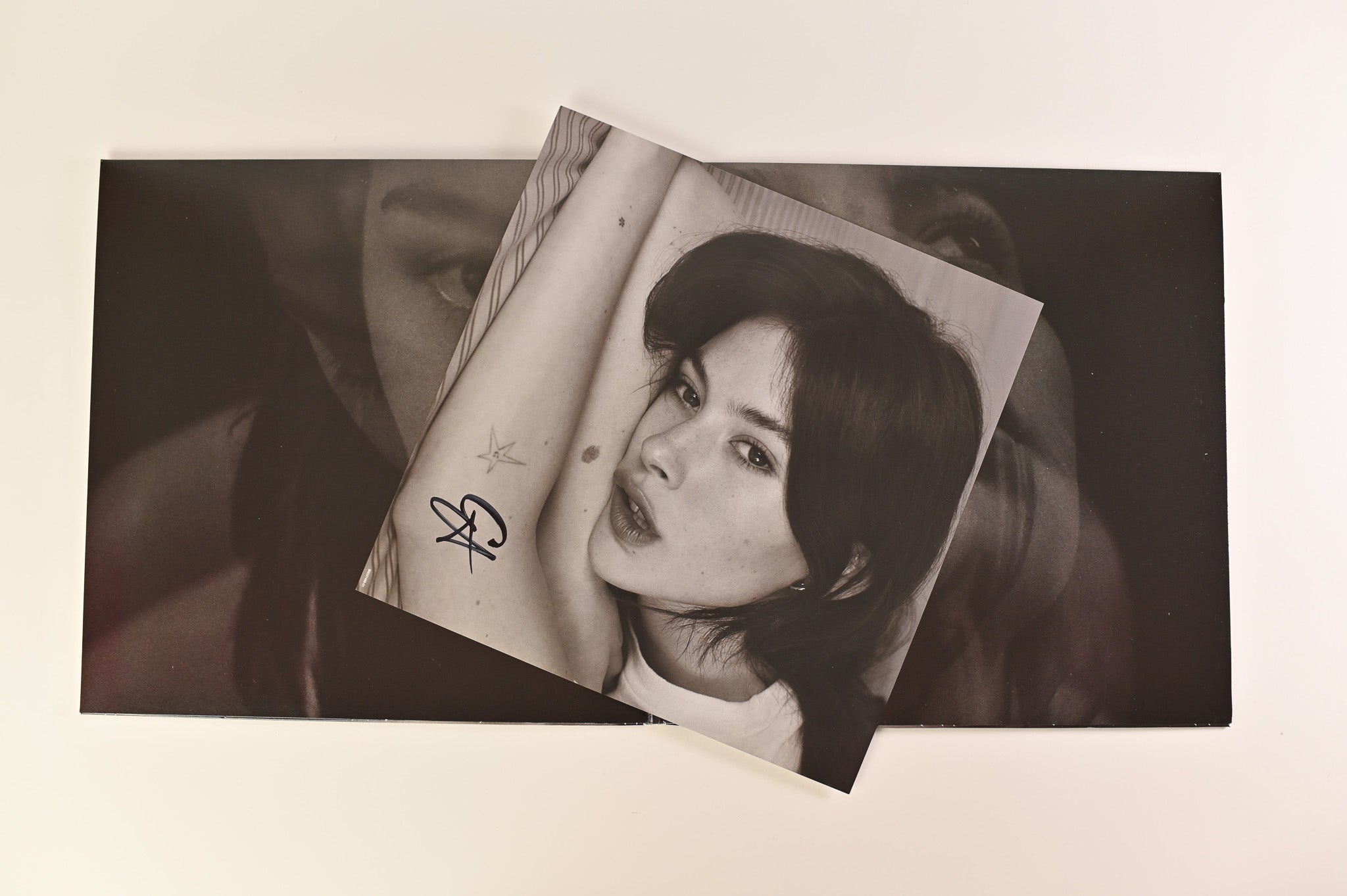 Gracie Abrams - Good Riddance on Interscope Ltd Blue Translucent With Signed Insert