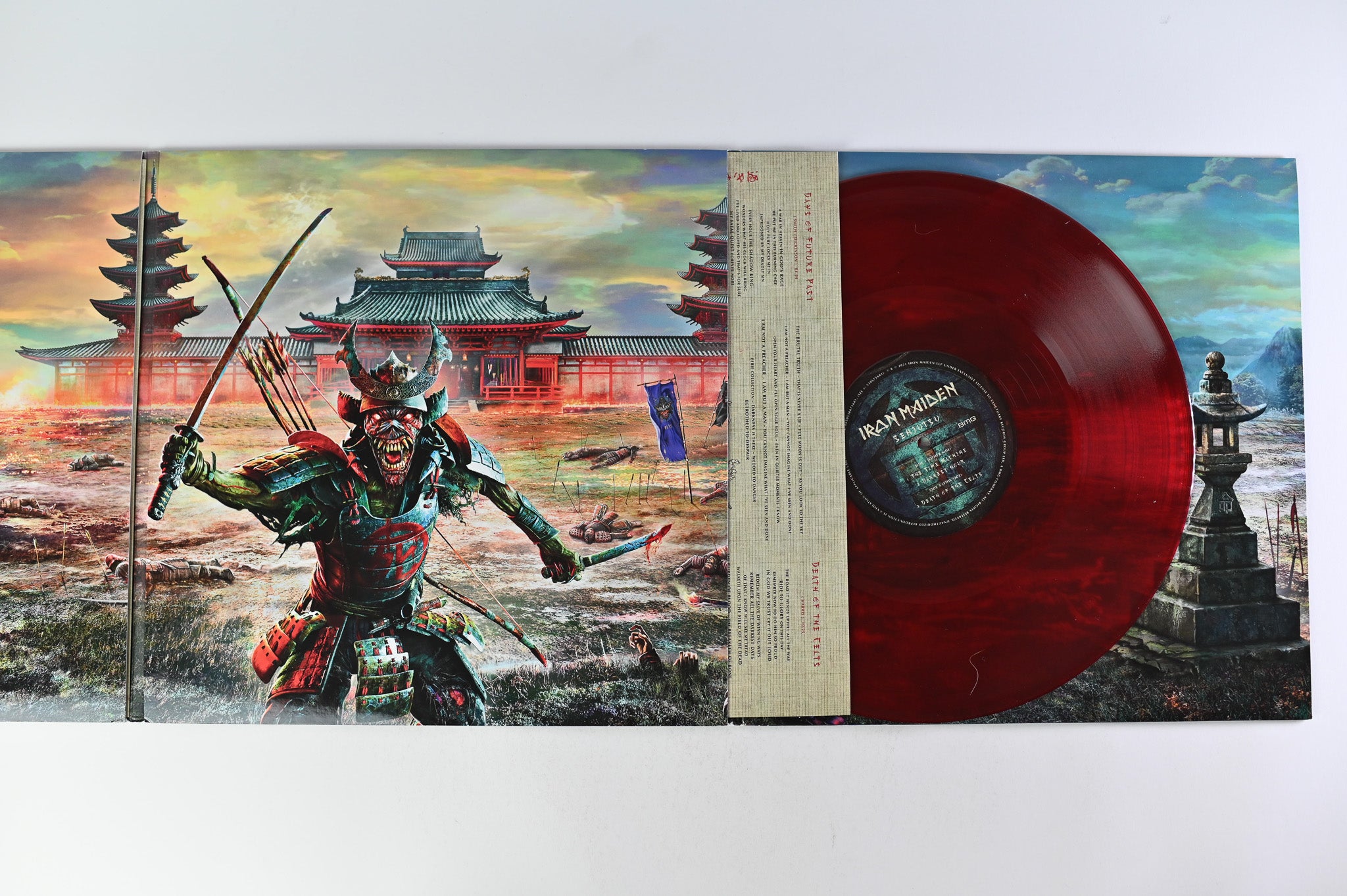 Iron Maiden - Senjutsu on BMG - Red & Black Marble