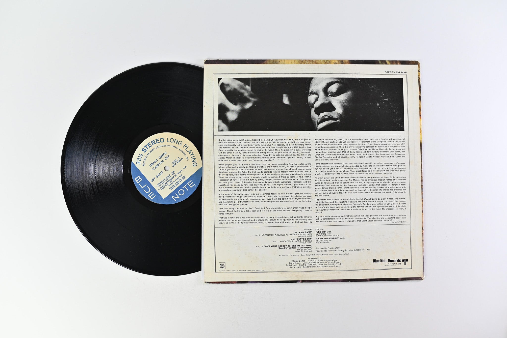 Grant Green - Carryin' On on Blue Note