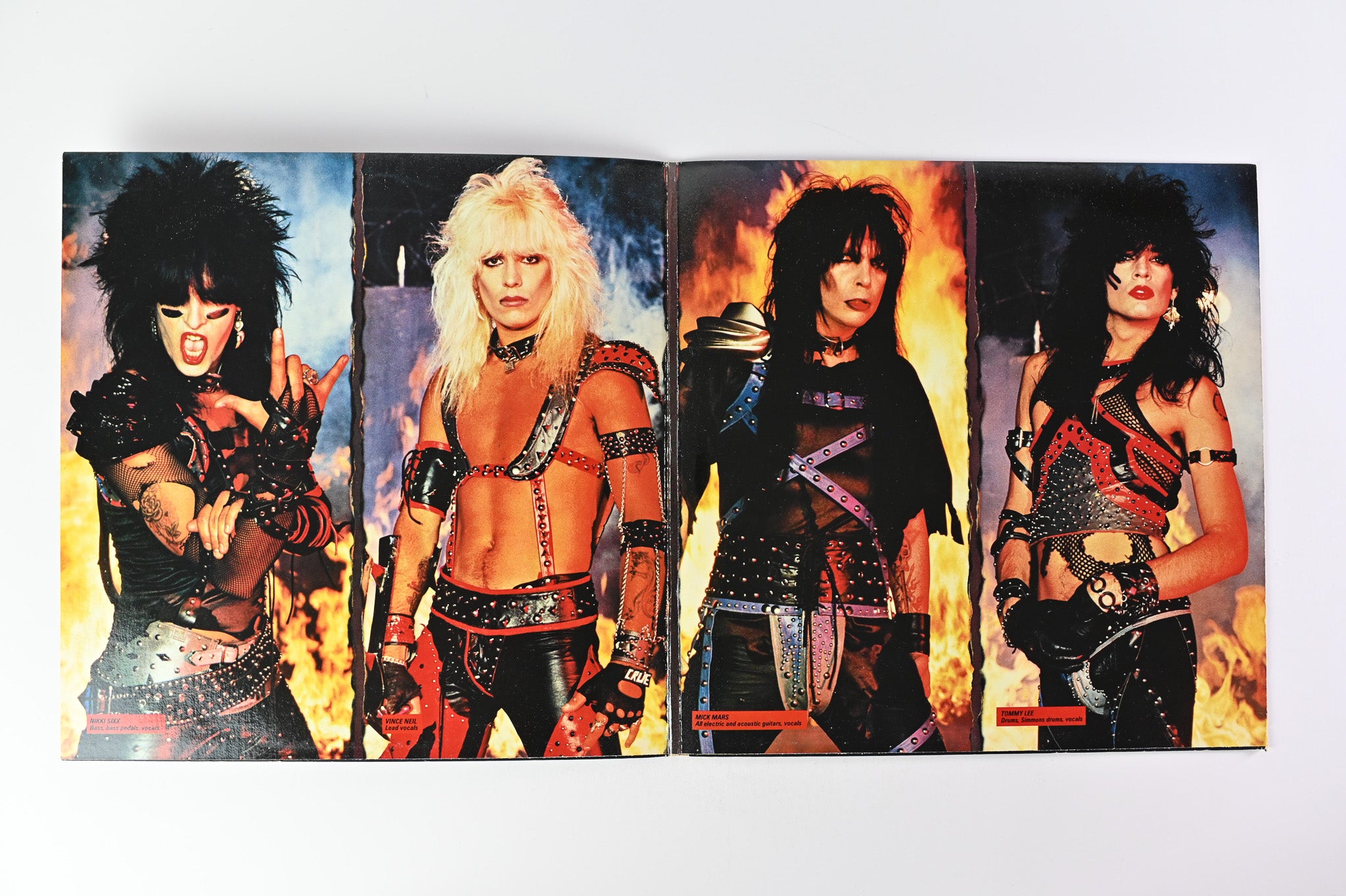 Mötley Crüe - Shout At The Devil on Elektra