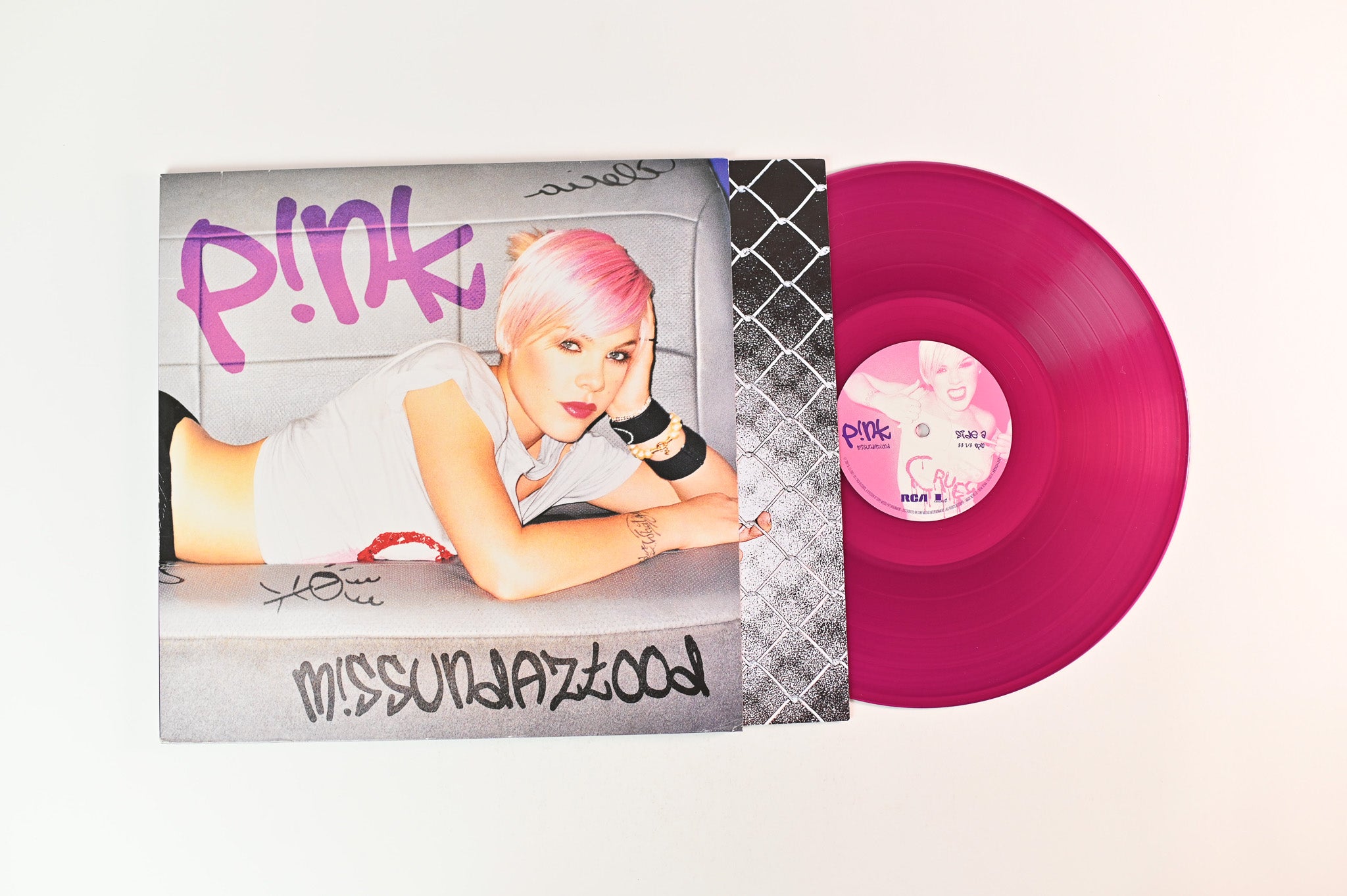 P!NK - M!ssundaztood on RCA Ltd. Reissue Violet Transparent Vinyl
