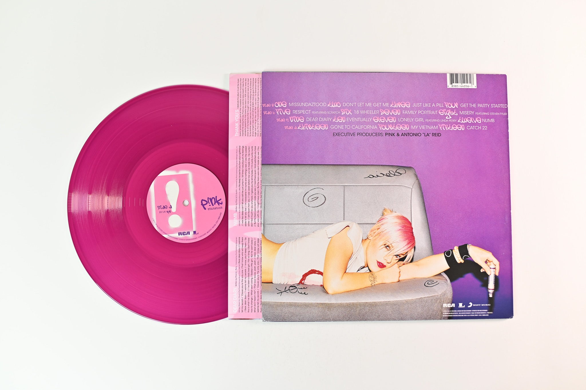 P!NK - M!ssundaztood on RCA Ltd. Reissue Violet Transparent Vinyl
