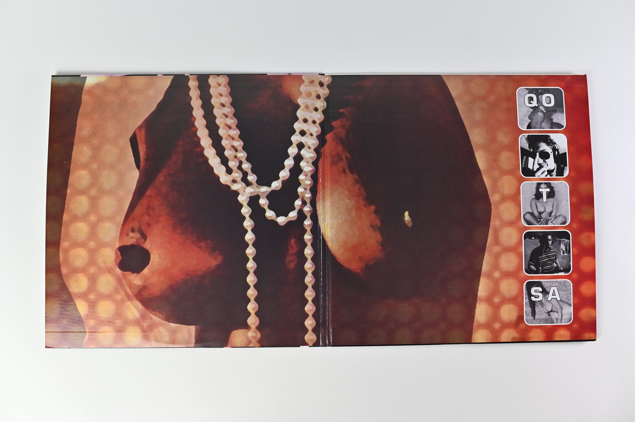 Queens Of The Stone Age - Queens Of The Stone Age on Rekords Reissue