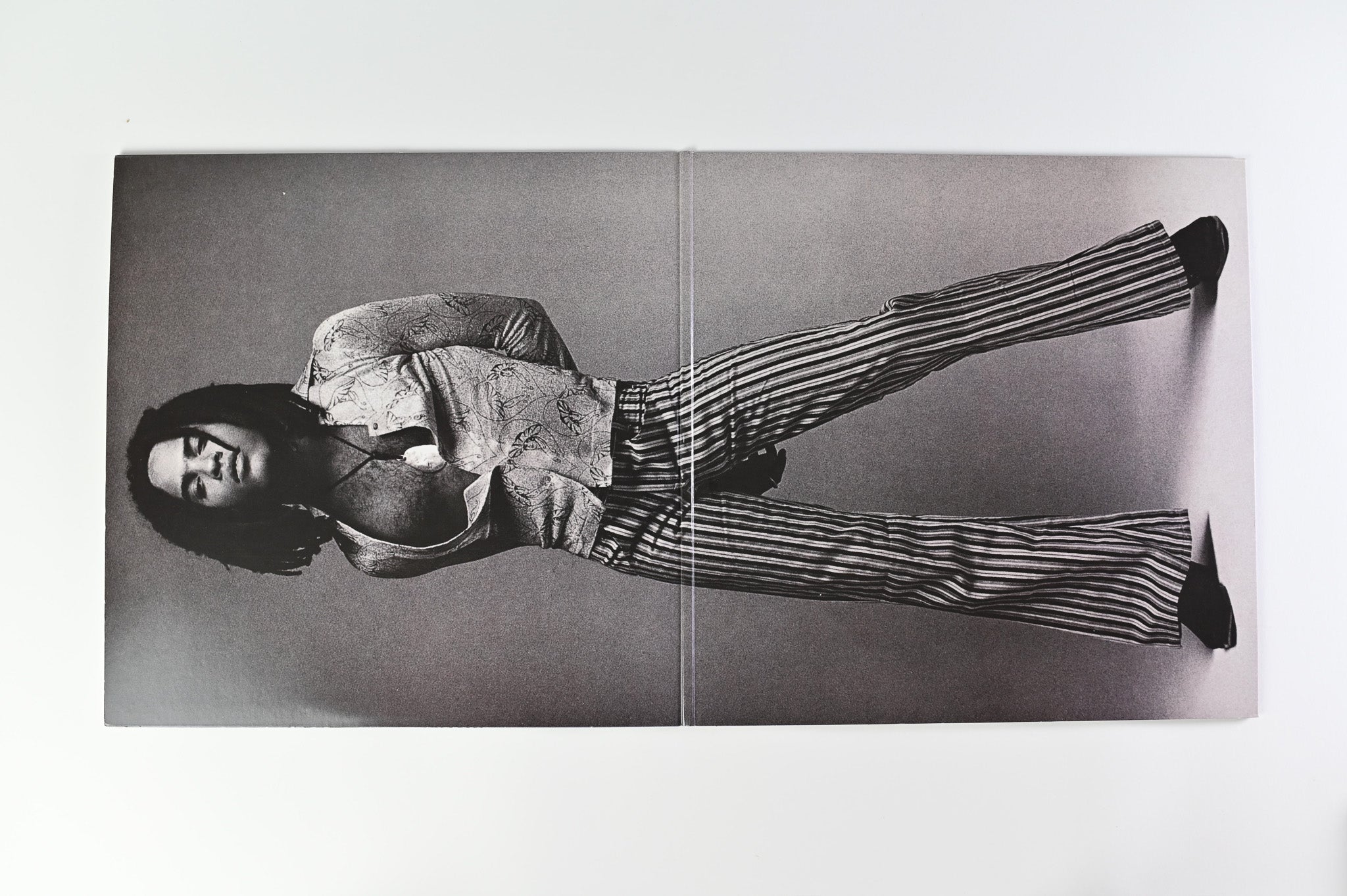 Lenny Kravitz - Mama Said on Virgin On Grey Marble Reissue