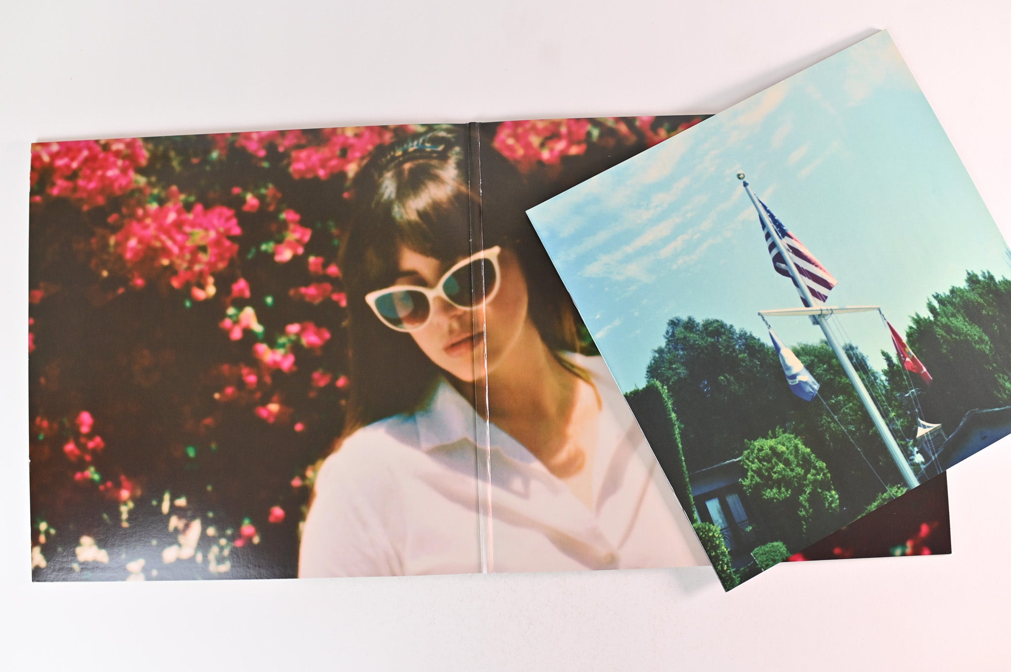 Lana Del Rey - Honeymoon on Polydor Ltd Red Translucent
