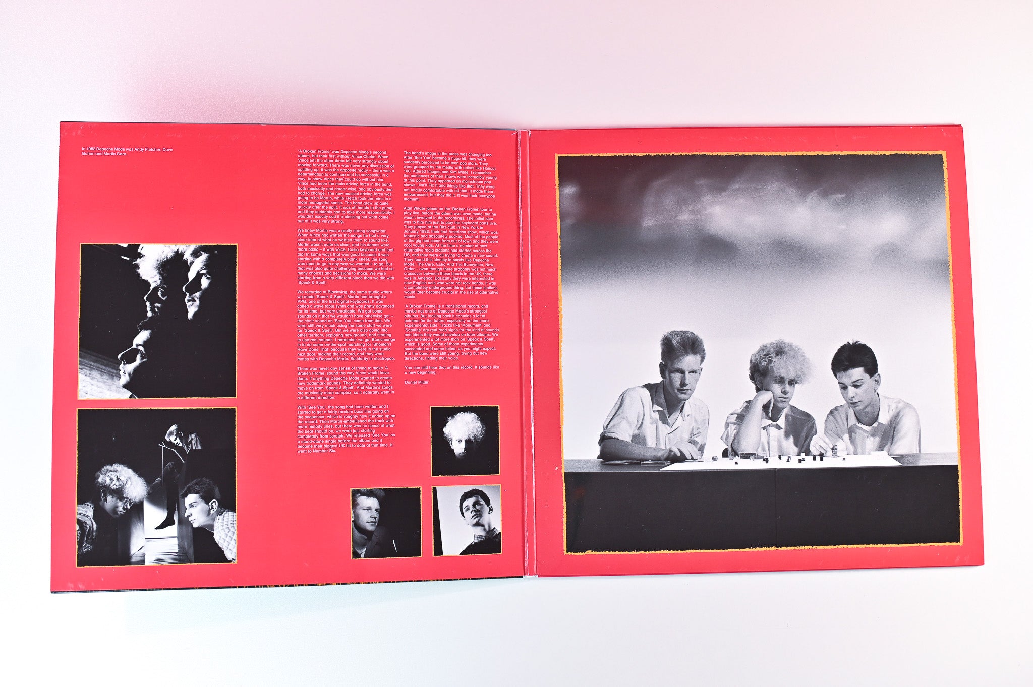Depeche Mode - A Broken Frame on Mute