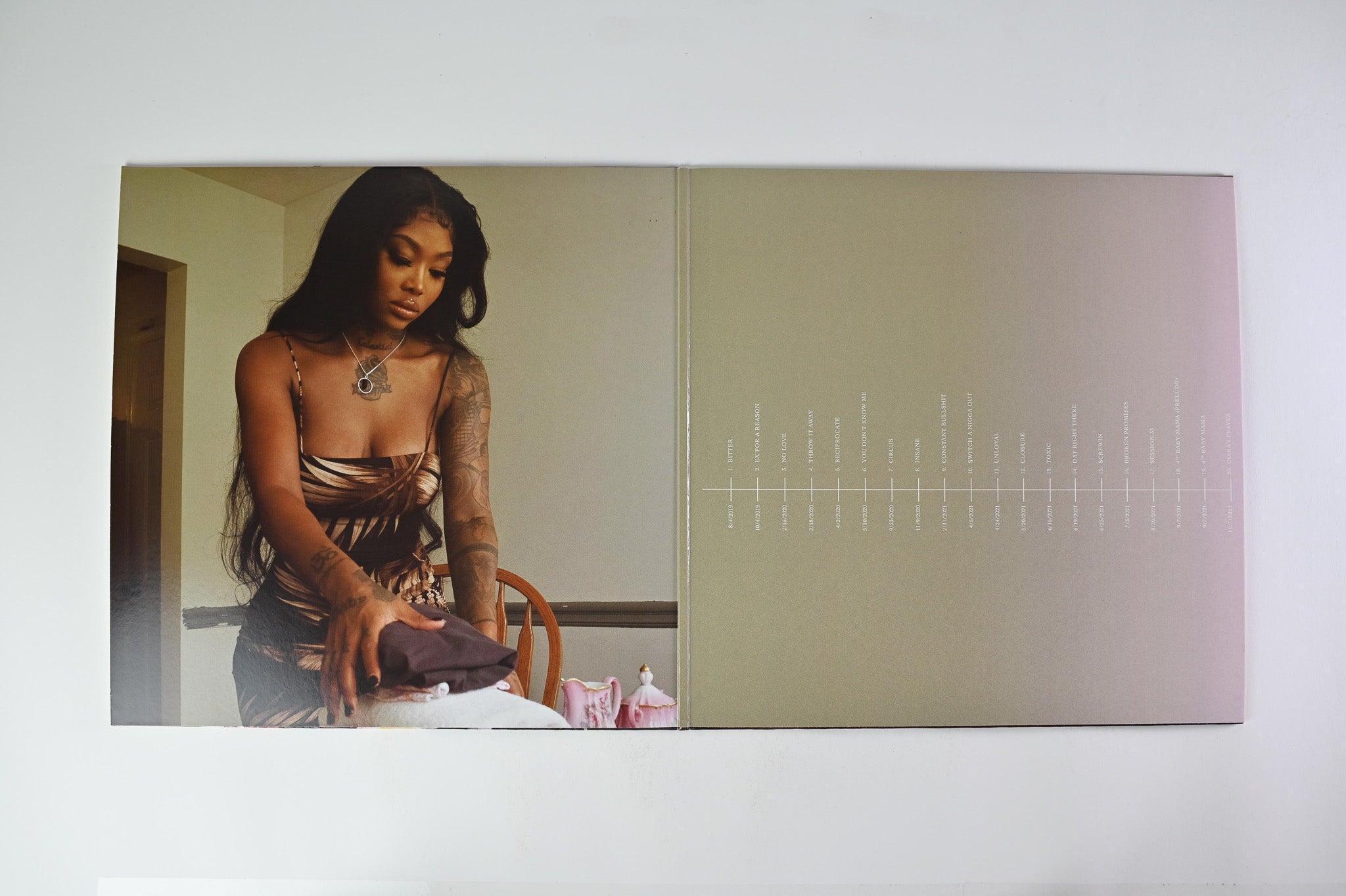 Summer Walker - Still Over It on LVRN Interscope