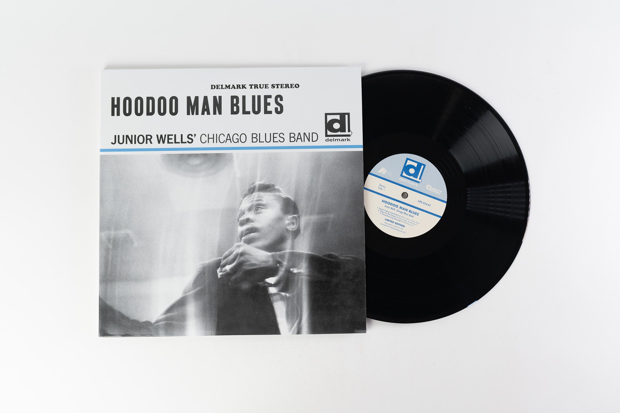 Junior Wells' Chicago Blues Band - Hoodoo Man Blues Reissue 45 RPM on Analogue Productions