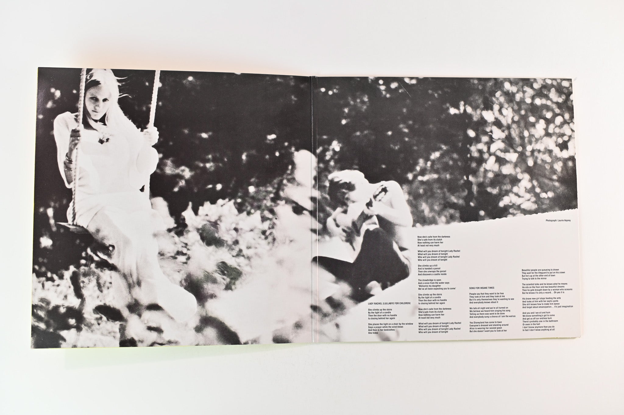 Kevin Ayers - Joy Of A Toy on Vinilisssimo