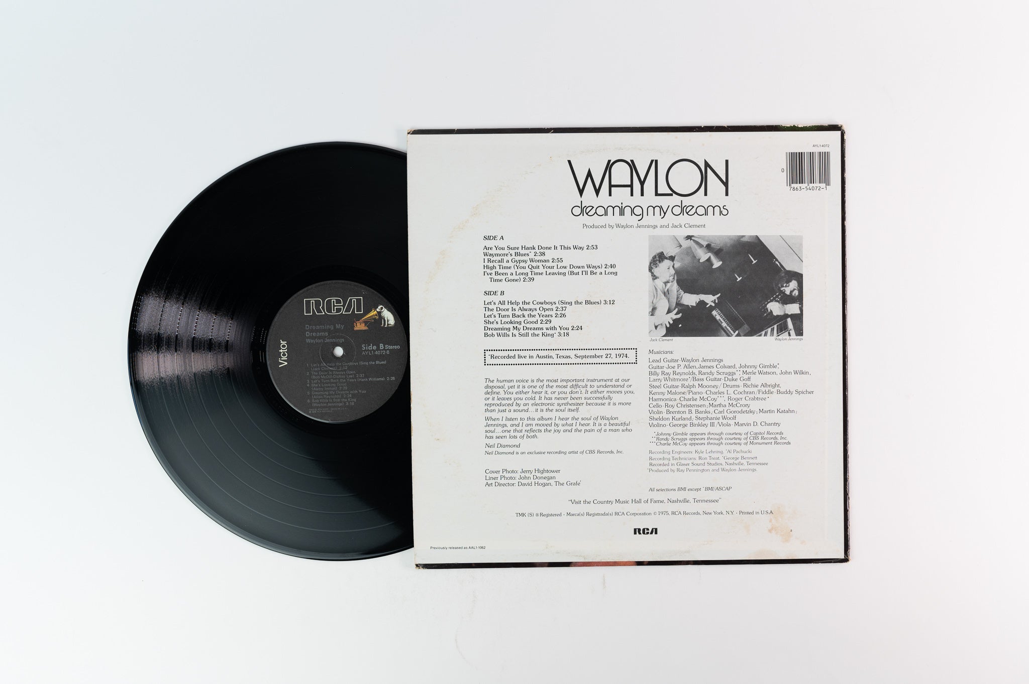 Waylon Jennings - Dreaming My Dreams on RCA Reissue