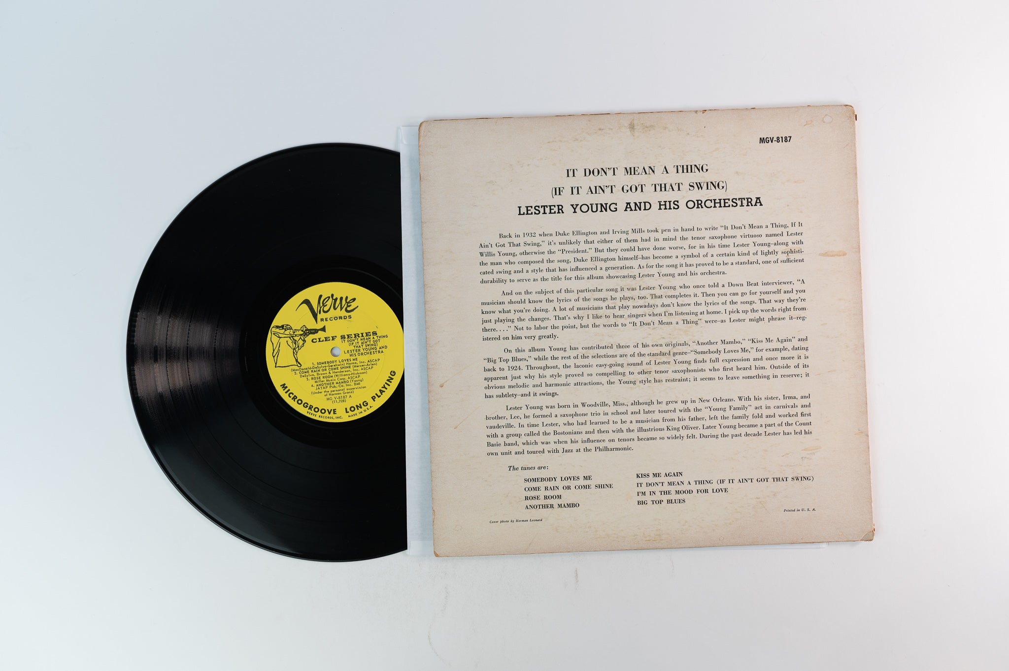 Lester Young And His Orchestra - It Don't Mean A Thing (If It Ain't Got That Swing) on Verve Clef Mono Deep Groove Trumpeter Label 1957 Reissue