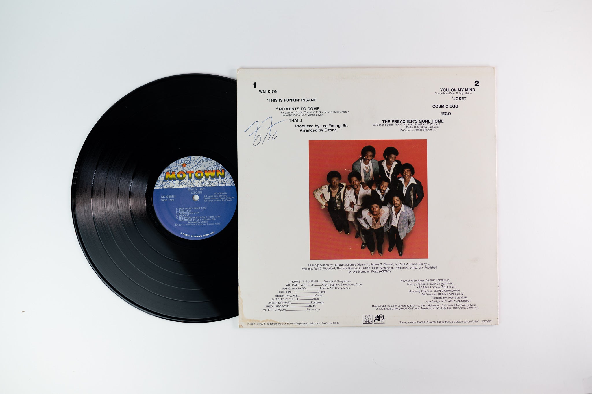 Ozone - Walk On on Motown