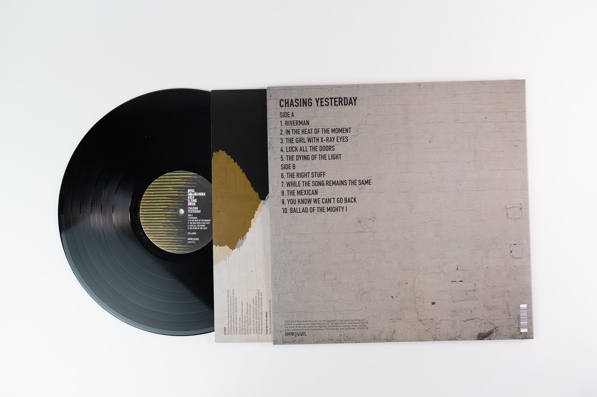 Noel Gallagher's High Flying Birds - Chasing Yesterday on Sour Mash