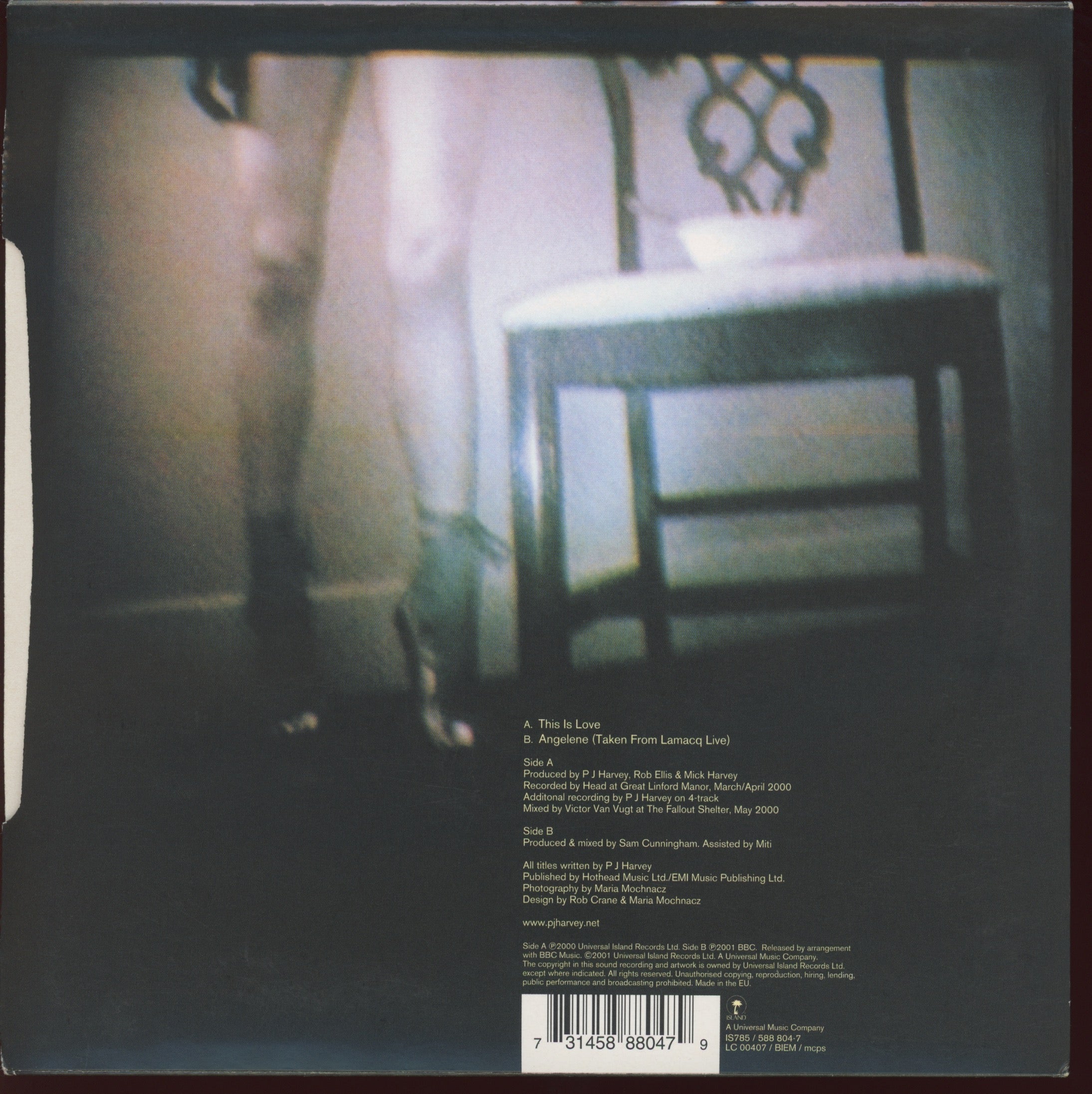 PJ Harvey - This Is Love on Island