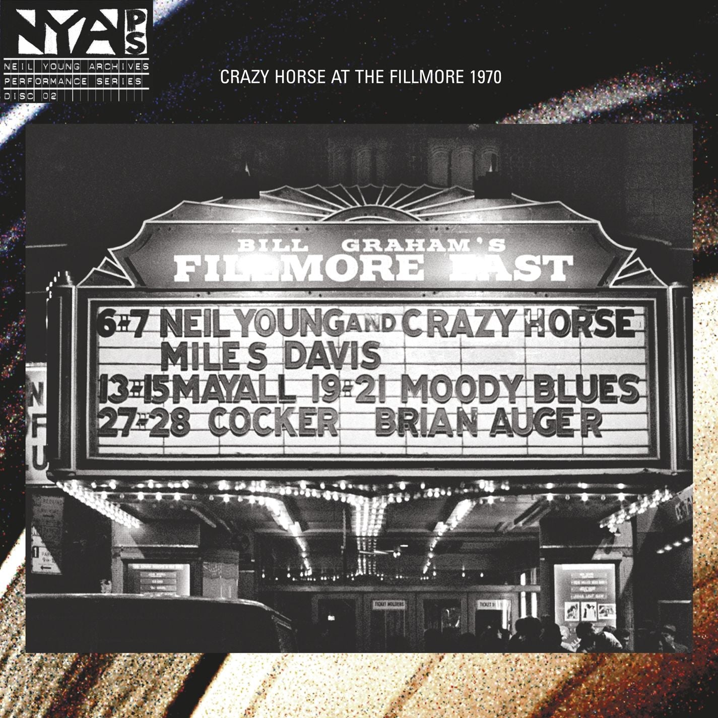 [DAMAGED] Neil Young & Crazy Horse - Live At The Fillmore East